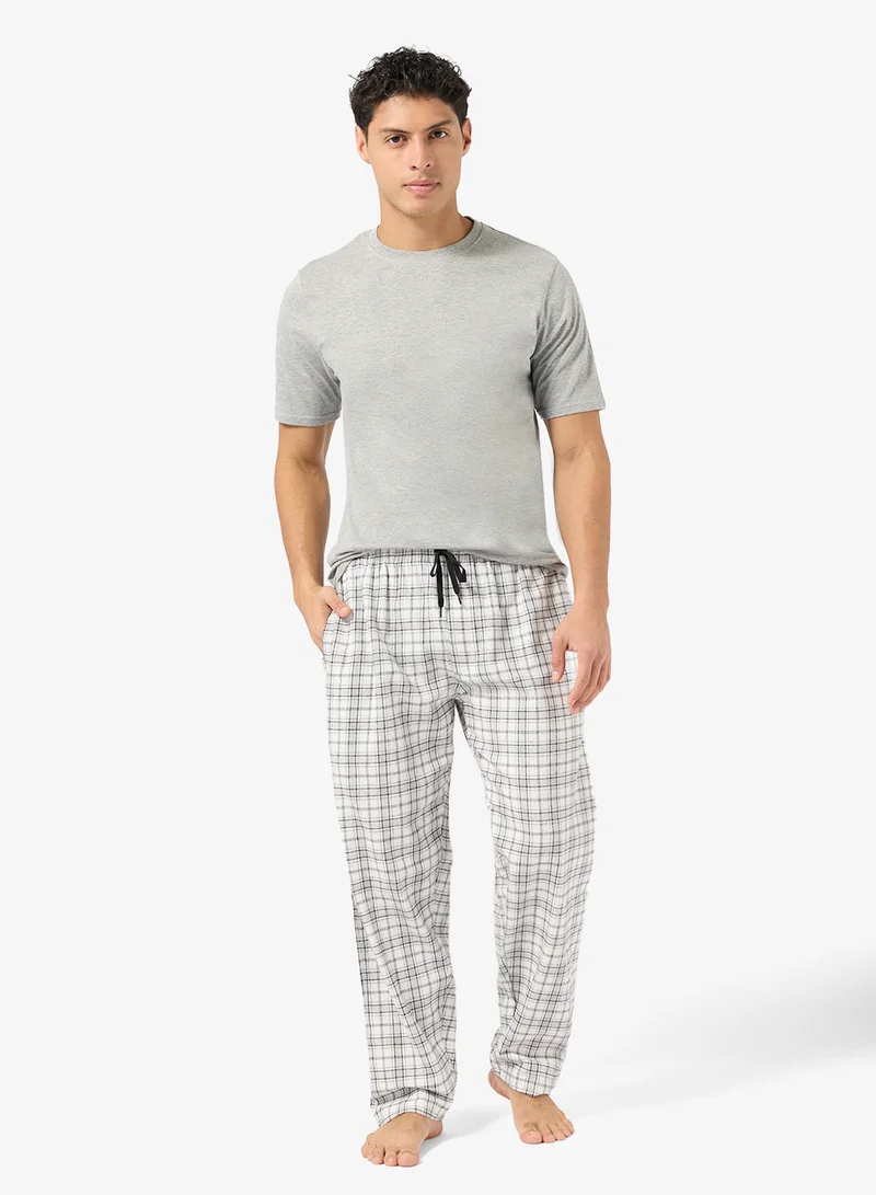 Robert Wood  Regular fit tee and Pant set for Men | Best Price UAE